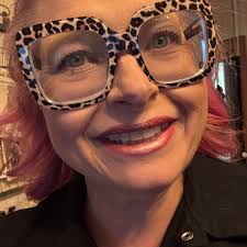 Owner of Sidelines Sports Bar contests Joliet's new ordinance, but the City  Council voted 5-3 to end packaged liquor sales at midnight for taverns.