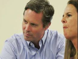 In Calhoun County, Rep. Davis discusses raising levees and new bridge  possibilities