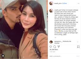 Terdahulu, sekitar tahun 2018, coach yin dan sajat telah menjadi perhatian netizen apabila dilaporkan menjalin hubungan cinta serta menimbulkan pelbagai kontroversi dan gimik berkaitan perhubungan songsang sepanjang tempoh berkenaan. Nur Sajat Shows Off Hot New Boyfriend Coach Yin Reacts