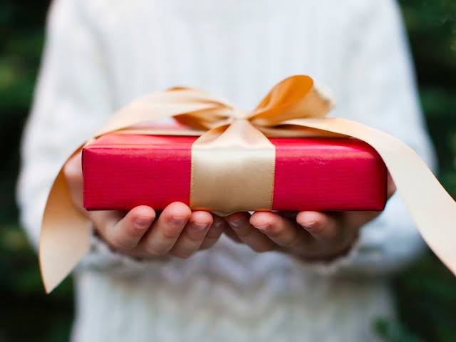 Gift, 