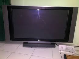 Dibalut dengan warna hitam pekat, tv ini dibekali bezel yang ramping untuk memberikan bidang layar semakin luas. Jual Tv Lg Plasma 42 Inch Bisa T T Di Lapak Supriyadi Lilik Ulinnuha Bukalapak