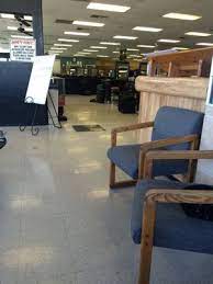Lyle S College Of Beauty 2935 F St Bakersfield Ca Manicurists Mapquest