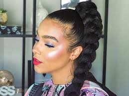 Instead of a standard french braid, which normally starts near the hairline, we're going to start the fishtail french now we'll take a small piece from the outside and start picking up hair and adding it to those pieces, crossing it over the center. 5 Fishtail Braid Tutorials For Natural Hair Makeup Com