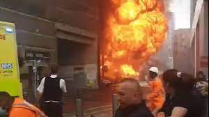 Fire crews were called shortly before 13:45 bst people living in the area were warned to keep doors and windows closed and trains are not expected to run through elephant and castle for the rest of the day. Rmc5nusf5hu0am