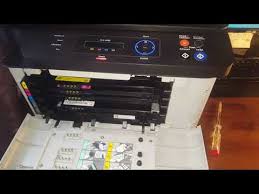 Again, i share a little how to download the latest drivers, firmware, and software for. Fehler Bildeinheit Ersetzen Tauschen Drucker Samsung Clx 3305 Chip Diy Umgehen Golectures Online Lectures