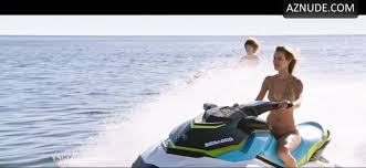 Lia FarrellyHodge, Celeste Ziegler, Stephi ChinSalvo Bikini hot scenes in  Overboard - UPSKIRT.TV