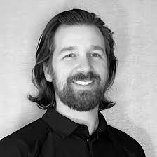 Tom Shrader's Instagram, Twitter & Facebook