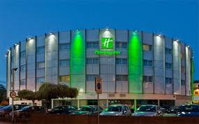 With the best flexible rate, you can change or cancel your booking for free up to 24 hours in of course, with whatever plan you choose, you should apply a holiday inn discount code so that you get the best price, as well as the flexibility. Holiday Inn Heathrow Ariel With Heathrow Hotel Parking Deals At Hotel