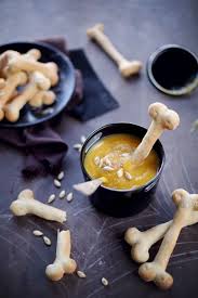 Veloute De Butternut Et Ses Gressins Os Chefnini Recette Recette Haloween Cuisine Halloween Recettes Halloween