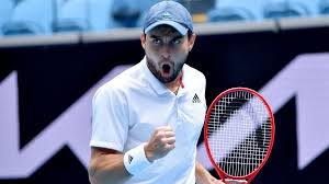 C'est l'homme en forme de ce début d'année. Open D Australie 2021 Quart De Finaliste Pour Son Premier Grand Chelem Ou S Arretera Karatsev Eurosport
