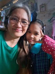 🎉 I recently helped Esther Belen, Jordenie Ponce Patilano and 2 others  earn the Conversation Starter badge! It's exciting support them and be a  part of their community. Check out their content