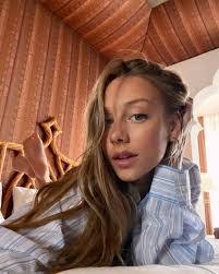 Talia Sutherland's Instagram, Twitter & Facebook