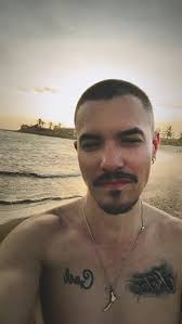 “Que bonito que yo nací aquí” , Decía alegre el coquí 🐸