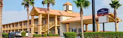 Every stay will give you a reason to smile with free breakfast and wifi at most locations. Galveston Com Howard Johnson Express Inn Galveston Tx