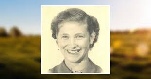 Leanna Hendricks's Instagram, Twitter & Facebook