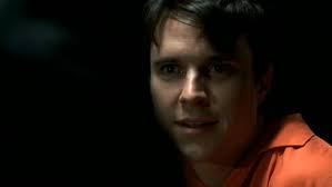 The Blonde in the Game (2×4)