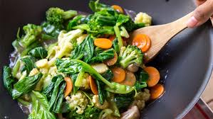 Kebanyakan makanan yang harus anda hindari adalah makanan yang bisa menjadikan anda merasa lapar dan dahaga secara berlebih. Ingin Bugar Saat Tarawih Coba Menu Buka Puasa Sehat Berikut Merahputih