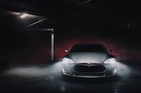The dollar bounces, bitcoin soars, tesla roars as bitcoin and tesla go stratospheric and the us dollar rebounds, john stepek looks at the charts that matter most to the. Tesla Showing Similarities To 2017 Bitcoin What Happens Next