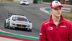 Mick schumacher's famous name may have helped him speed through motor racing's lower levels, but it will also create added pressure when he makes his formula one debut on sunday. Mick Schumacher Steigt Ins Dtm Auto
