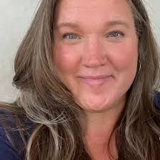 Who can take senior portraits in Dallas?