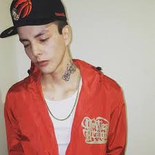 Joey Sutherland's Instagram, Twitter & Facebook