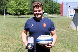 Passée par un trou de souris en demifinales du championnat du monde des coupe du monde. Video Paul Mallez Champion Du Monde U20 De Rugby Les Coulisses D Une Reussite Le Sport A Dijon