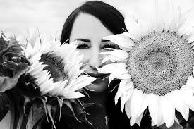 Jennifer Drott's Instagram, Twitter & Facebook