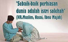 Kesimpulannya, tatanan keluarga dalam ajaran non islam berantakan, maka islam datang untuk menjaga kekokohan keluarga dan melindunginya dari gangguan, juga menjaga untuk kelurusannya serta memberikan peran penting bagi setiap anggota keluarga dalam kehidupannya. Tips Keluarga Bahagia Menurut Hukum Islam Keluarga Adalah Rumahku Adalah Surgaku