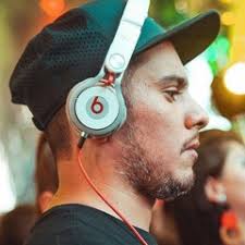 Stream Julian Serrano