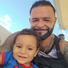 What are safe areas to stay in Cancun, Mexico?