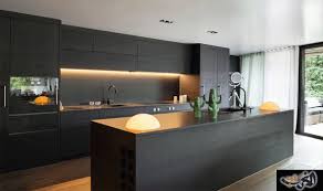 تصميم الجزيرة أو الكاونتر الأكثر رواج ا في المطابخ المغرب اليوم