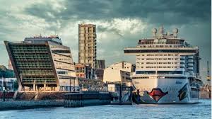 Der hafenbehörde zufolge war die ever given im zuge eines sandsturms bei starkem wind manövrierunfähig geworden. Smxq9b5n0rjnzm