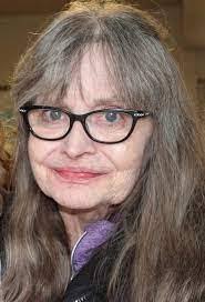 Roxanne Mchugh's Instagram, Twitter & Facebook