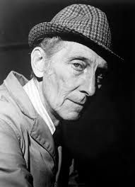 Peter CUSHING (1913) : Biography and movies