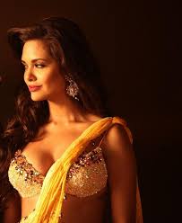 Emraan hashmi, esha gupta, bipasha basu movie: Movie Review Raaz 3 Mehta Kya Kehta