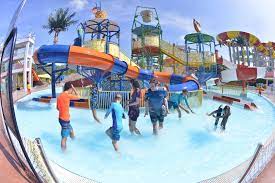 Dan jika kamu ingin tempat bersantai bersama keluarga atau teman ada. Harga Tiket Taman Tema Air Splash Out Langkawi 2021 Diskaun