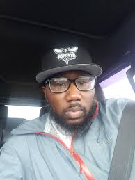 When Temar ask his mom do women prefer money or time!