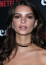 Emily Ratajkowski At The Netflix Premiere Of Easy In West Hollywood On September 15 2016 Emily Ratajkowski Makeup Emily Ratajkowski Beauty