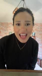 Estaba de buen humor ese dia para hacer tik toks xd #dancing #dance #fyp  #fypシ゚viral #trend #foryou #coachella #loveme #sabrinacarpenter #2024 #lima  #peru🇵🇪 #limaperu🇵🇪