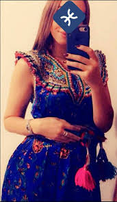 Robe Kabyle Modele Robe Maison قنادر الدار قباءلية In 2020 Afghan Clothes Traditional Dresses Traditional Outfits