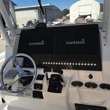Edgewater Boats Dash With Dual Garmin 8617 Boat Console Edgewater Boats Power Boats