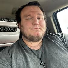 Where to rent a shanty for ice fishing in Michigan?