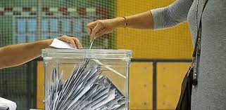 Tots els socis presents tenen dret a votar. Una Campana Denuncia Que Un Millon De Catalanes No Podra Votar El 14 F