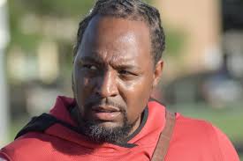 Lincoln builds big lead, defeats Mount Clemens in football opener