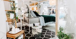 Her büyüklükteki balkona uygun balkon masaları ve katlanabilir masa ve sandalye modelleri online alışveriş imkanıyla ikea'da! Ikea Paris Madeleine
