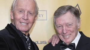 He is best known for his role as strop in the paul hogan show, and he was instrumental in the introduction of world series cricket in 1977. Jlnchyppxawgtm