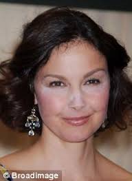 Celebrity make-up disasters: From shiny foreheads to excess powder