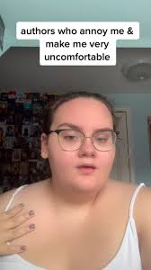 if u like them idc but they give me 🚩🚩🚩🚩#lesbianbooktok  #readinglikesappho #ellekennedy #beckyalbertalli #kateerobert