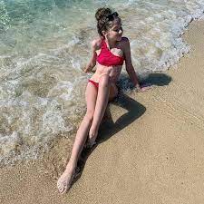 Les presento a esta hermosa loli modelo y bailarina profesional de tubo ¡si! Dana Taranova Fan Danataranova Fan Official Instagram Photos And Videos Swimwear Photo Instagram
