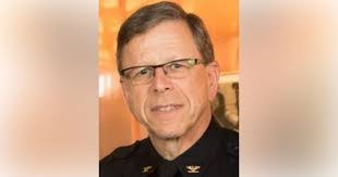 Eric Levi's Instagram, Twitter & Facebook